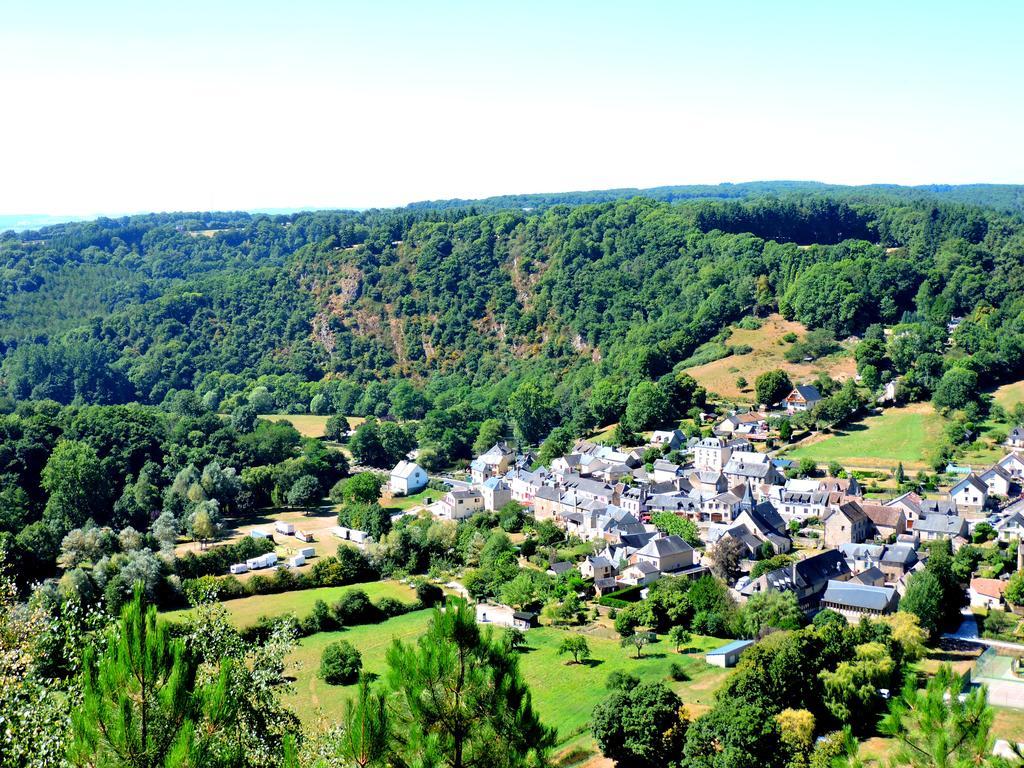 Gite Dans Les Alpes Mancelles Hotel Gesnes-le-Gandelin Eksteriør billede